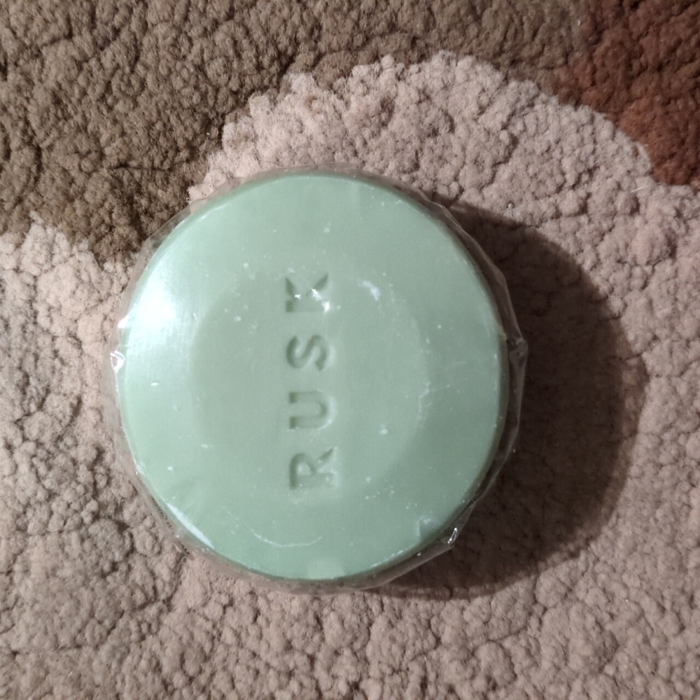 Rusk Sensories Soak